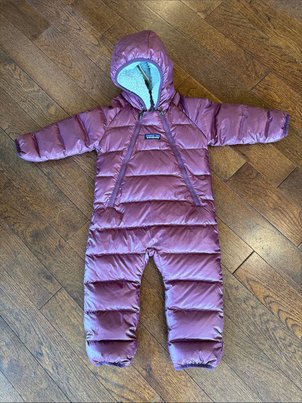 Patagonia Infant Hi-Loft Down Sweater Bunting Suit in Light Balsamic (3-6M)